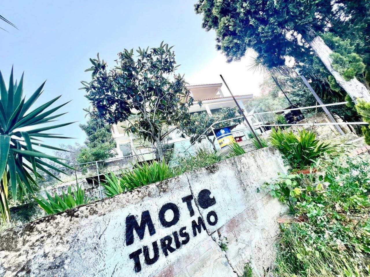 Mototurismo - Alla Scoperta Della Sardegna Sarroch Exterior foto